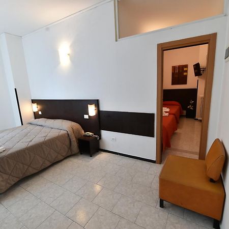 Hotel Okinawa Rimini Eksteriør billede
